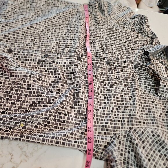 Tommy Bahama Mens Large Silk Shirt Brown Gray White Short Sleeve Button - Picture 10 of 10